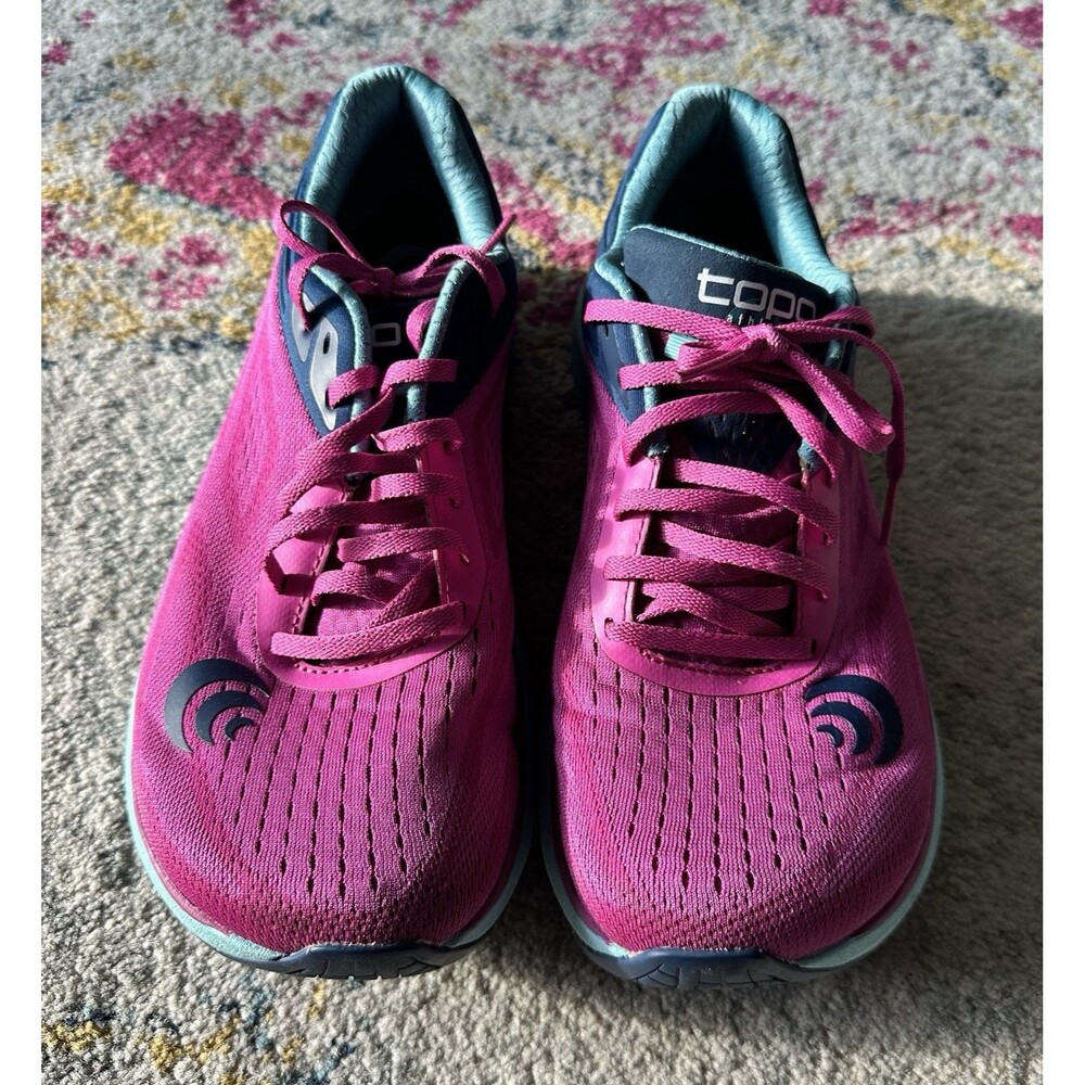 Topo Ultrafly 3 Women’s Running Sneakers Lace-Up Mesh Low Top Pink/Blue